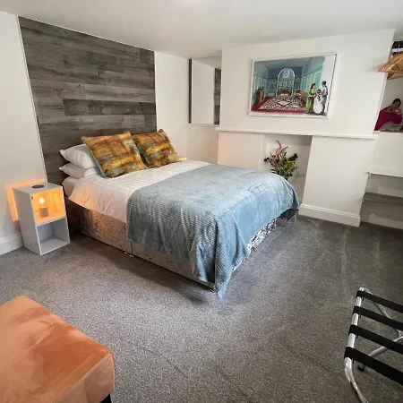 Beautiful Georgian Duplex Apartment Gloucester Exterior photo